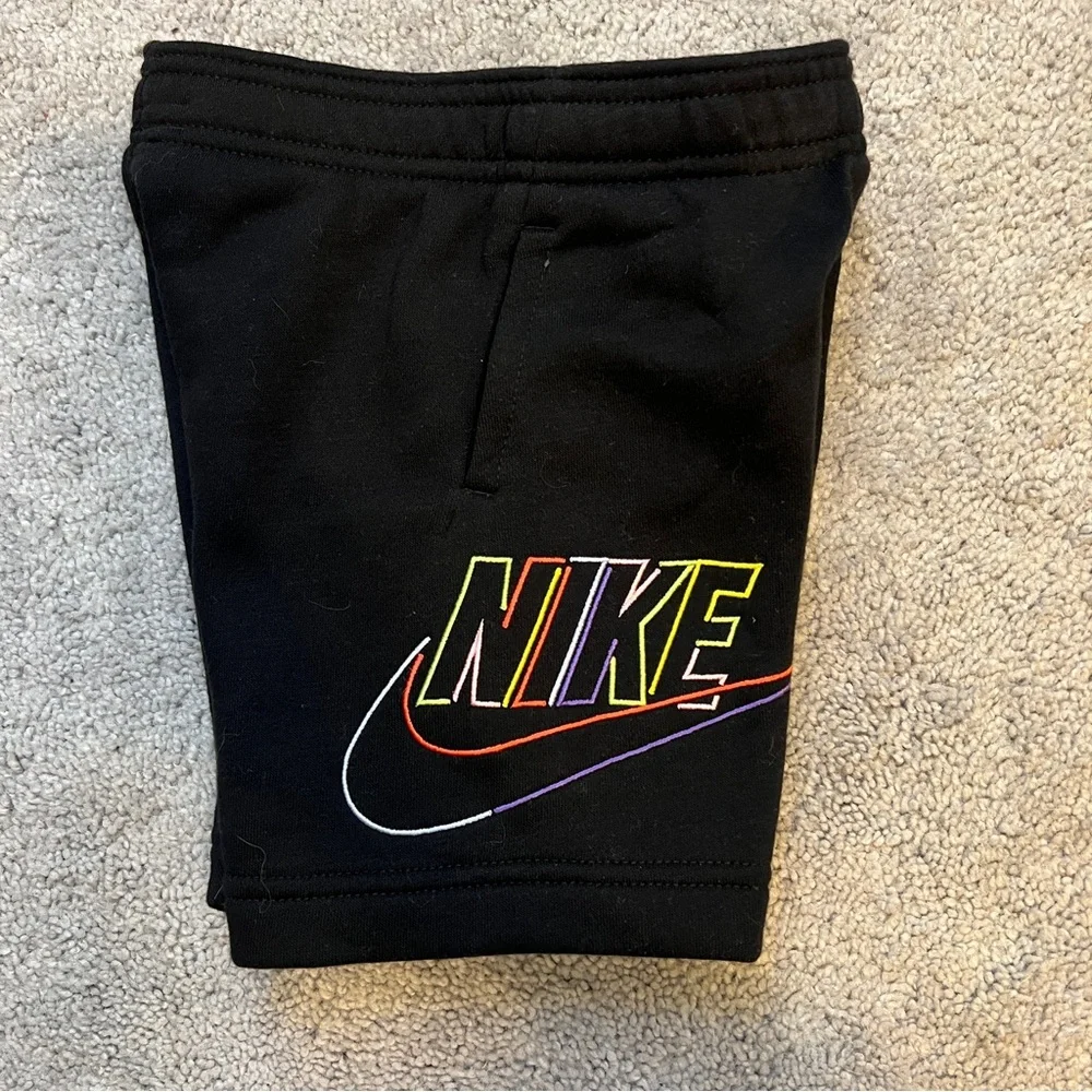 NEW Nike shorts size 3T - Picture 7 of 7